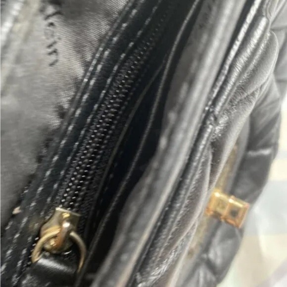 CALVIN KLEIN QUILTED FAUX LEATHER CROSS BODY PURSE SMALL BAG Black - Picture 5 of 10
